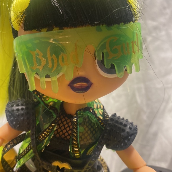 LOL Surprise OMG Remix Rock Bhad Gurl Fashion Doll 9” - Picture 2 of 11